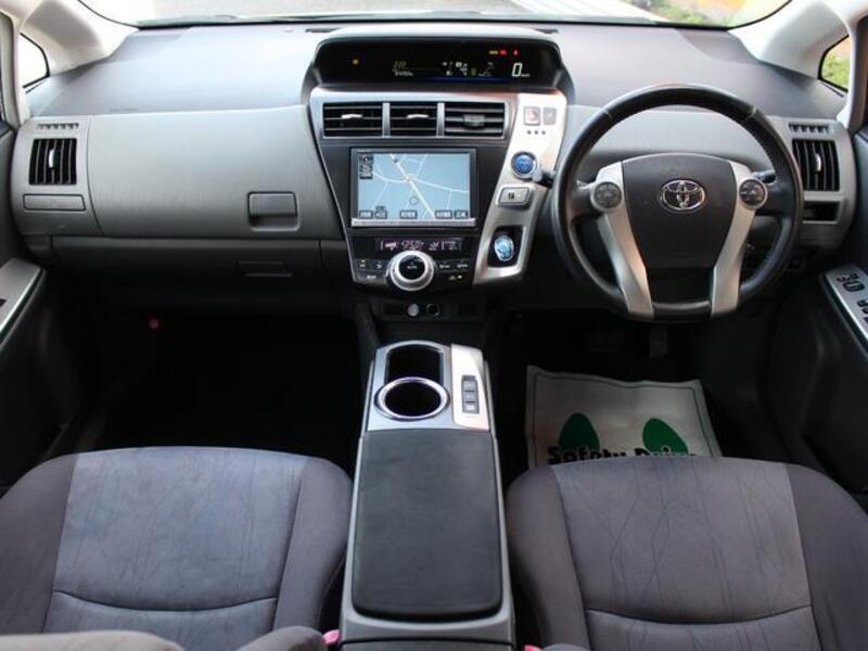 PRIUS ALPHA