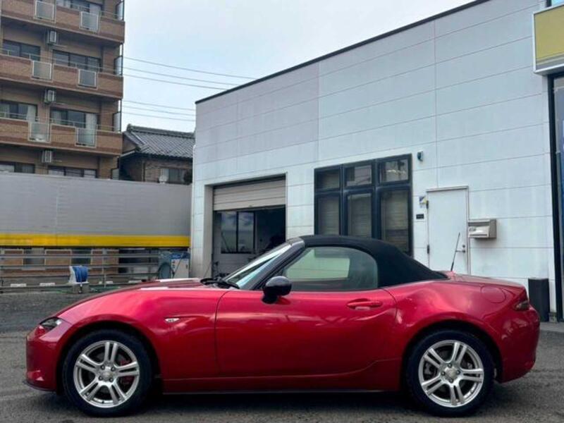 ROADSTER