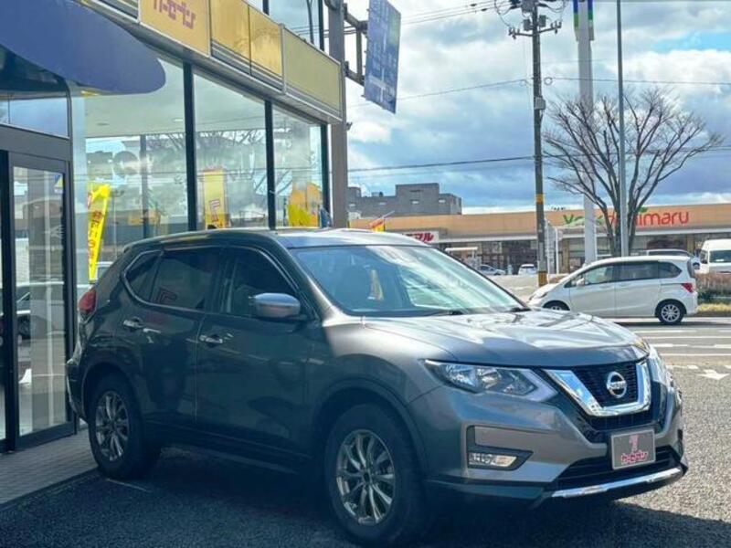 X-TRAIL