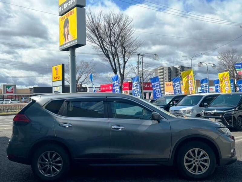 X-TRAIL