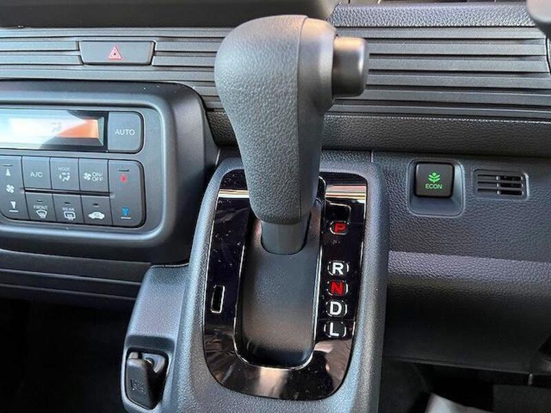 N-VAN