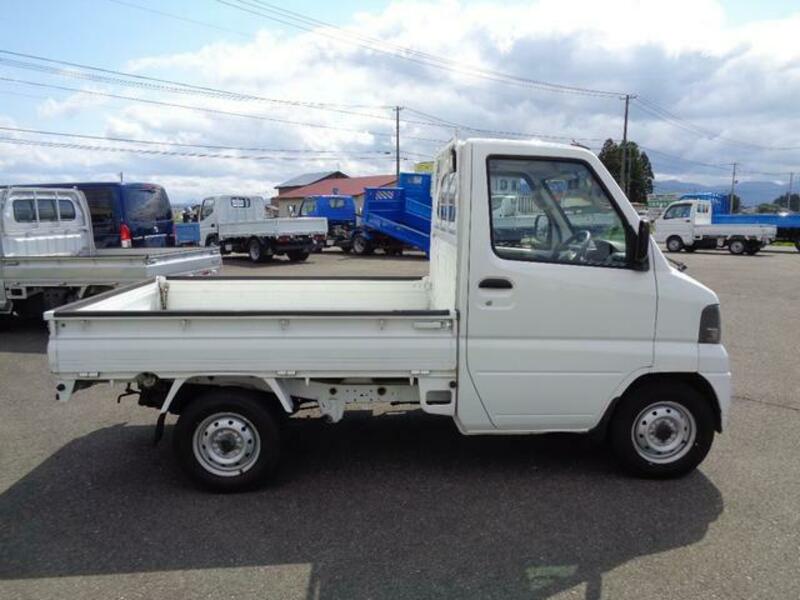 MINICAB TRUCK