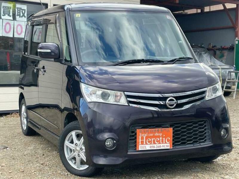 NISSAN ROOX