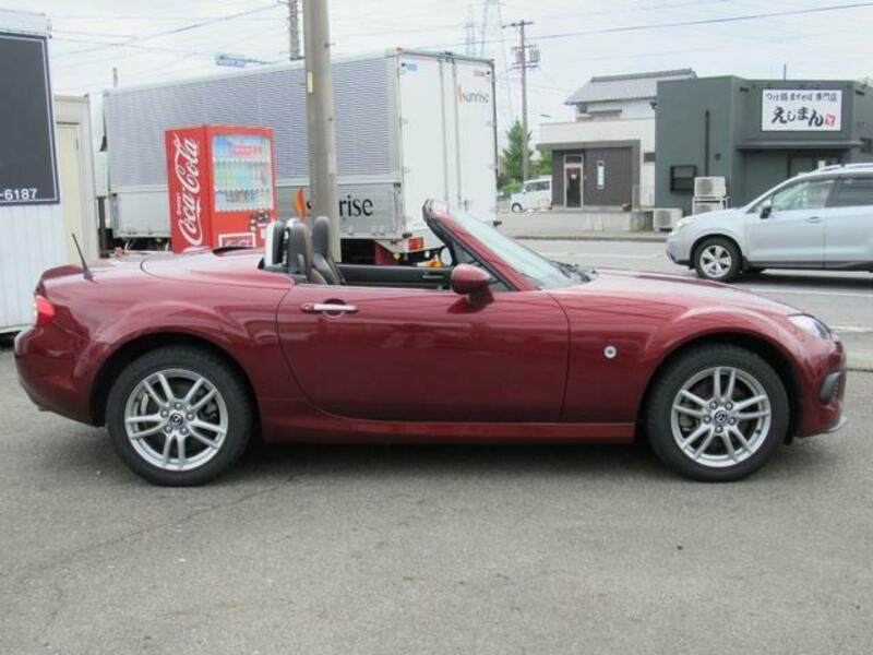 ROADSTER