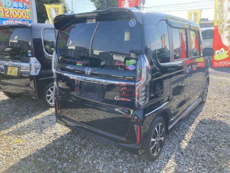 N BOX CUSTOM