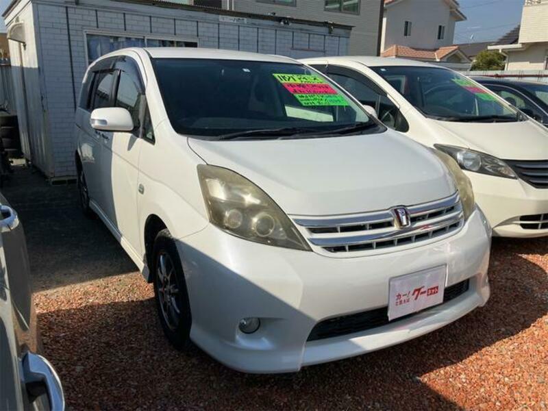 TOYOTA ISIS