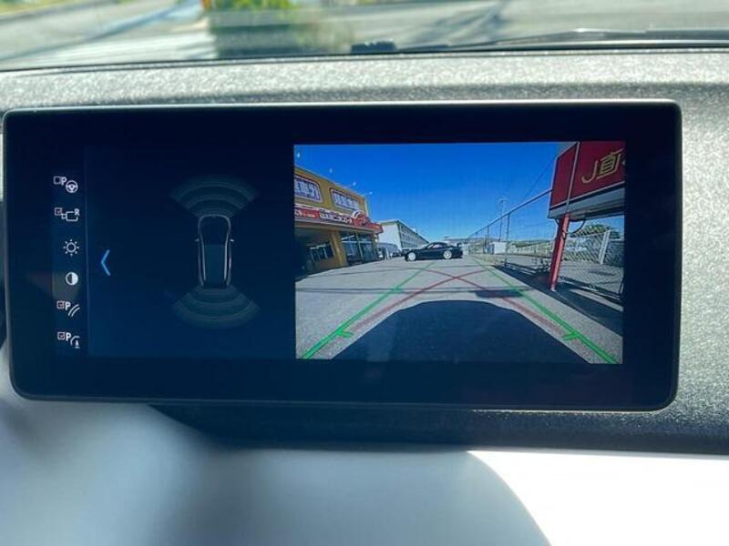 i3