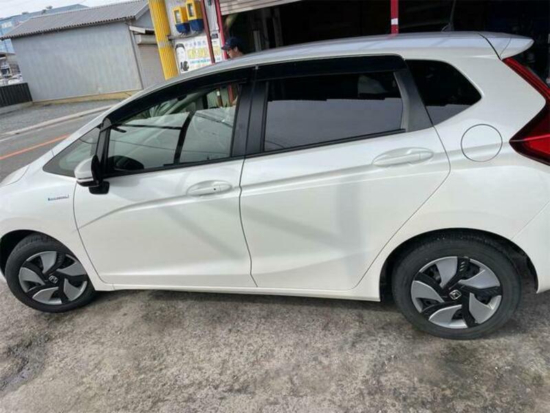 FIT HYBRID
