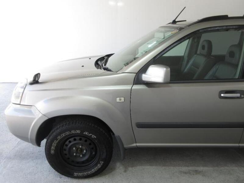 X-TRAIL