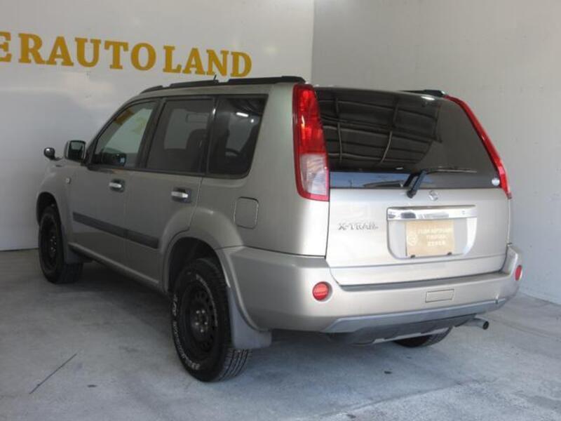 X-TRAIL