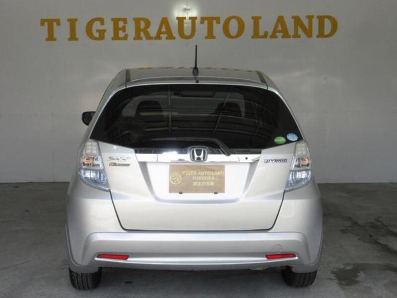 FIT HYBRID