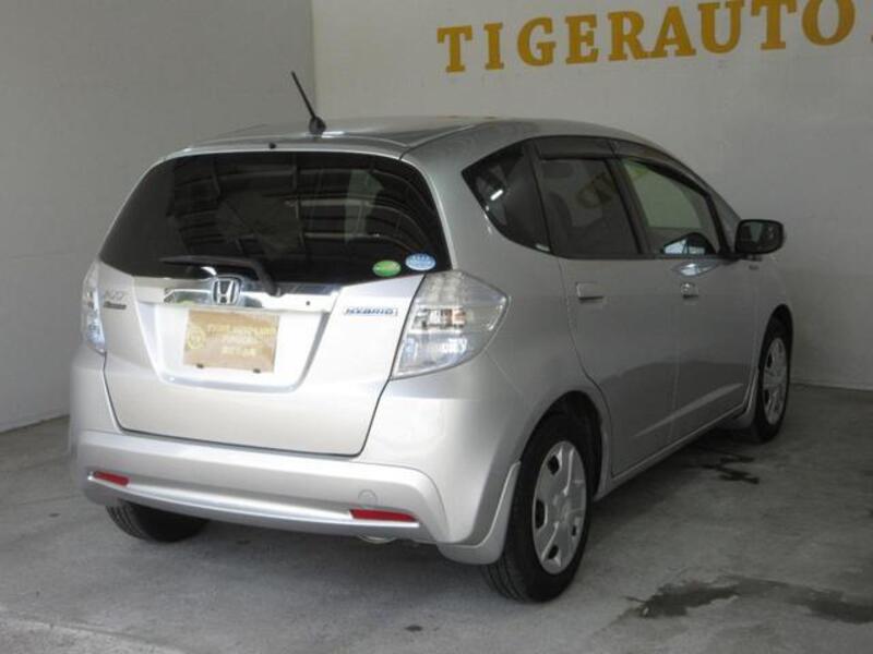 FIT HYBRID