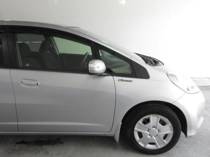 FIT HYBRID
