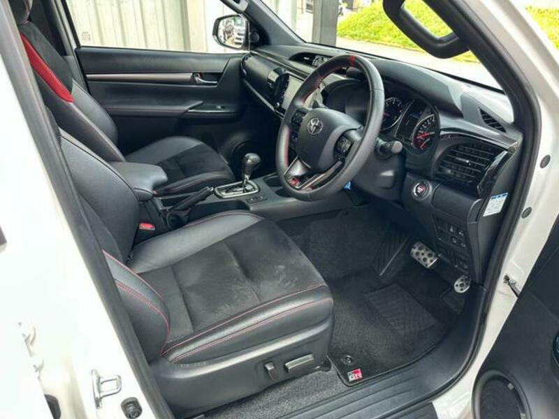 HILUX