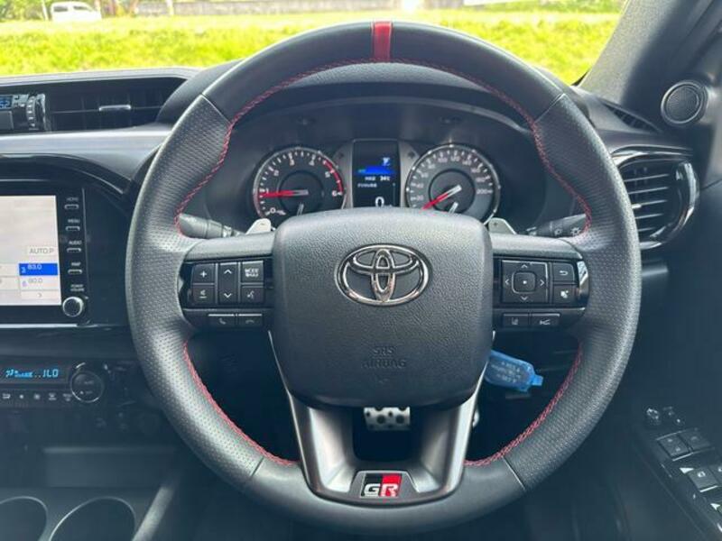 HILUX