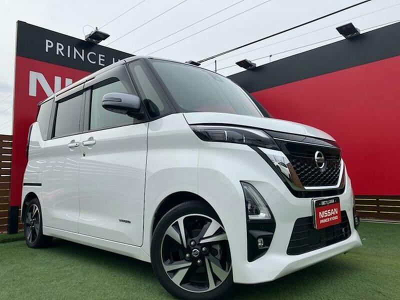 NISSAN ROOX