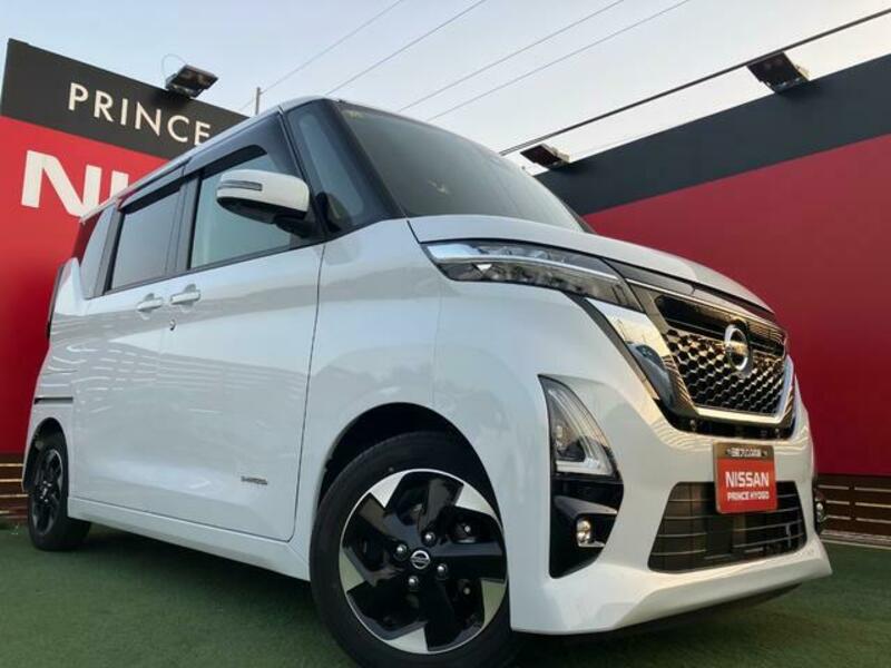 NISSAN ROOX