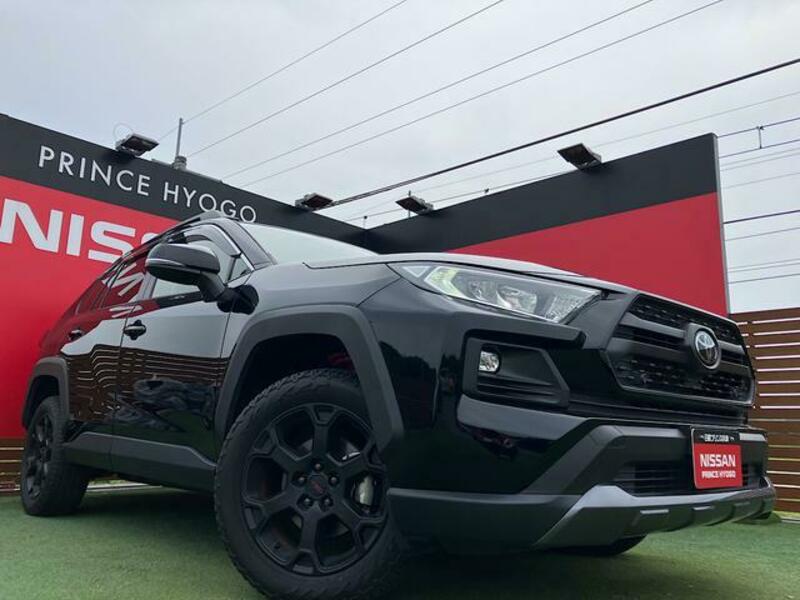 TOYOTA RAV4