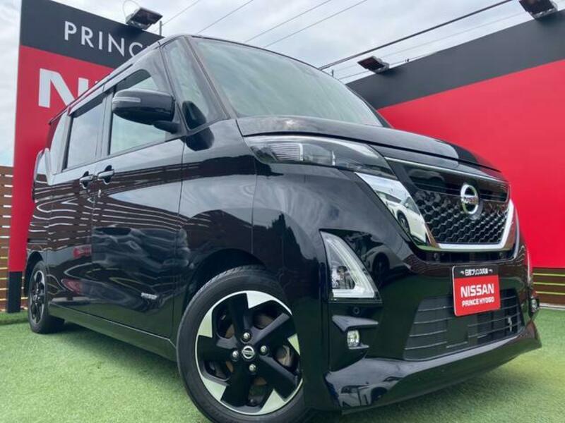 NISSAN ROOX