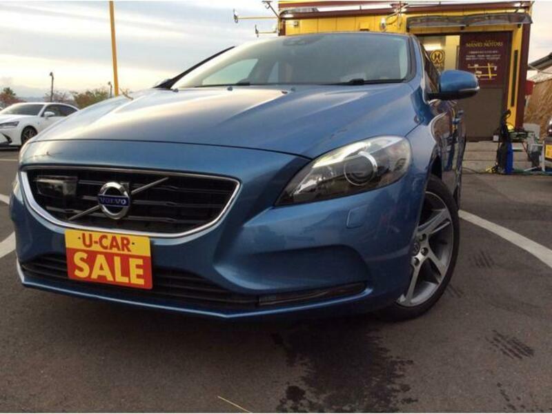 V40