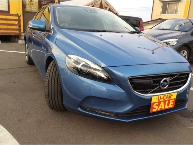 V40