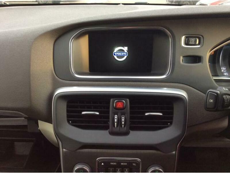 V40