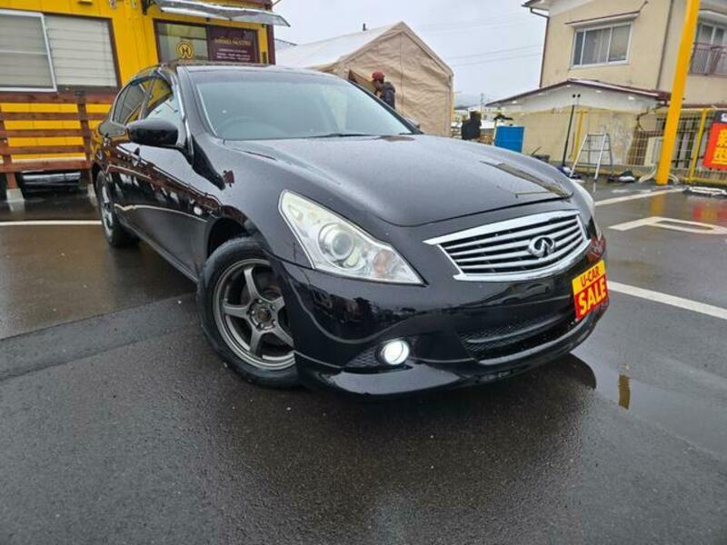 NISSAN SKYLINE