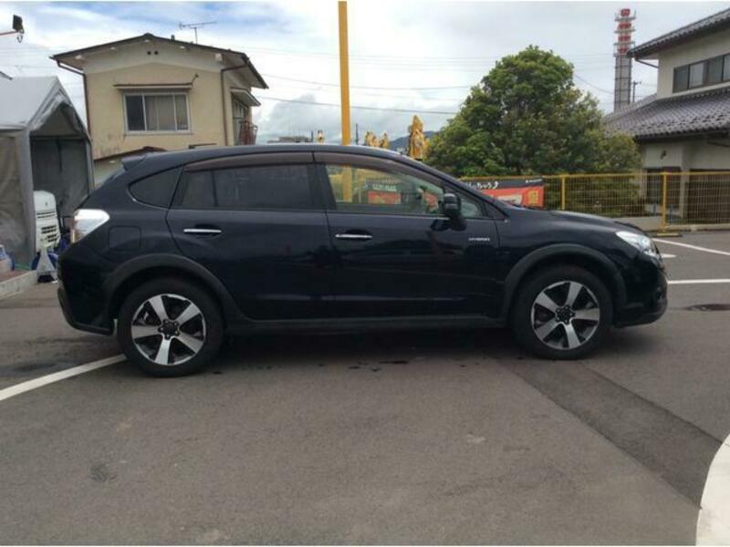 XV HYBRID