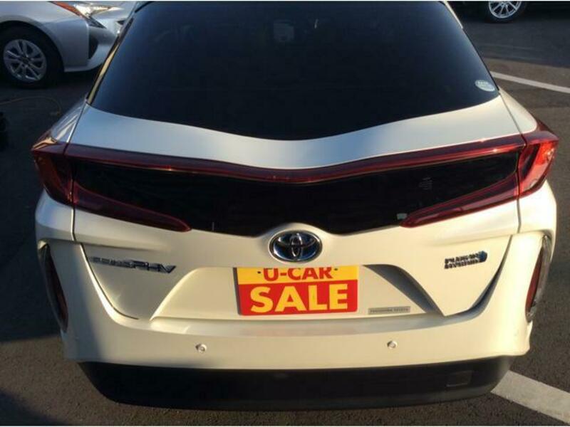 PRIUS PHV