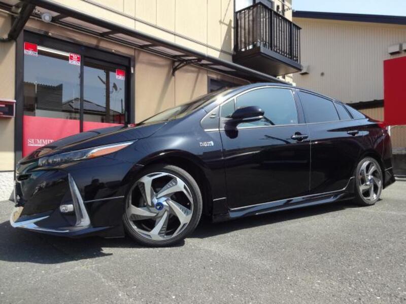 PRIUS PHV