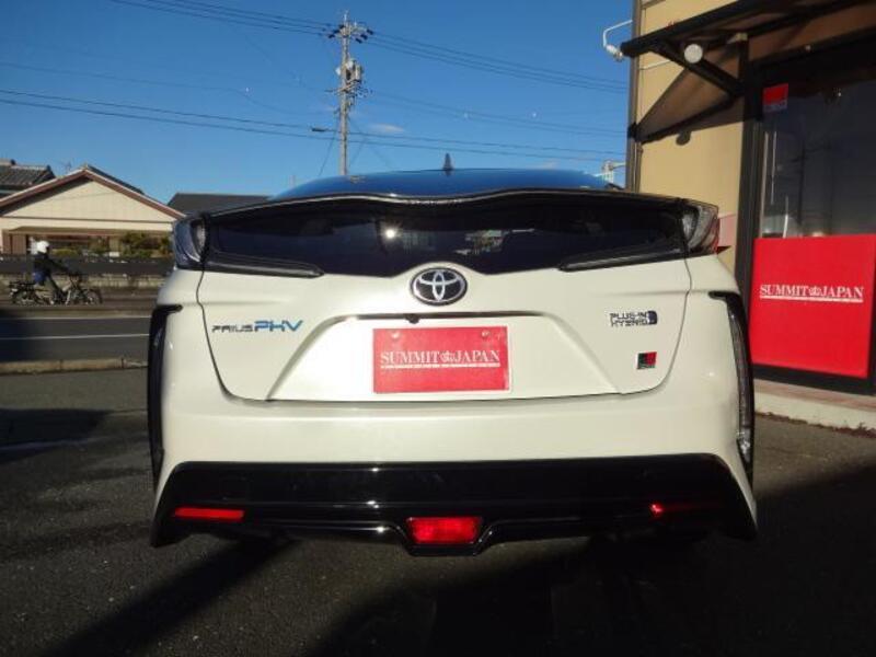 PRIUS PHV