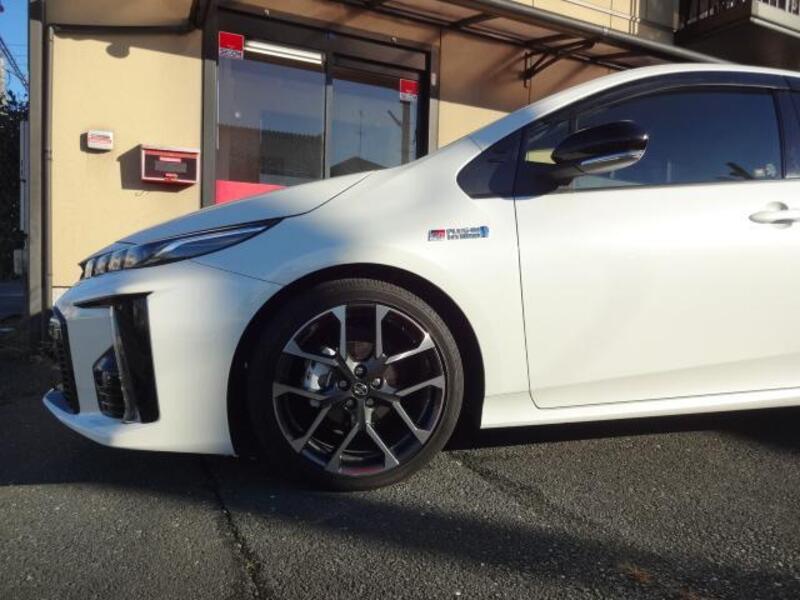PRIUS PHV