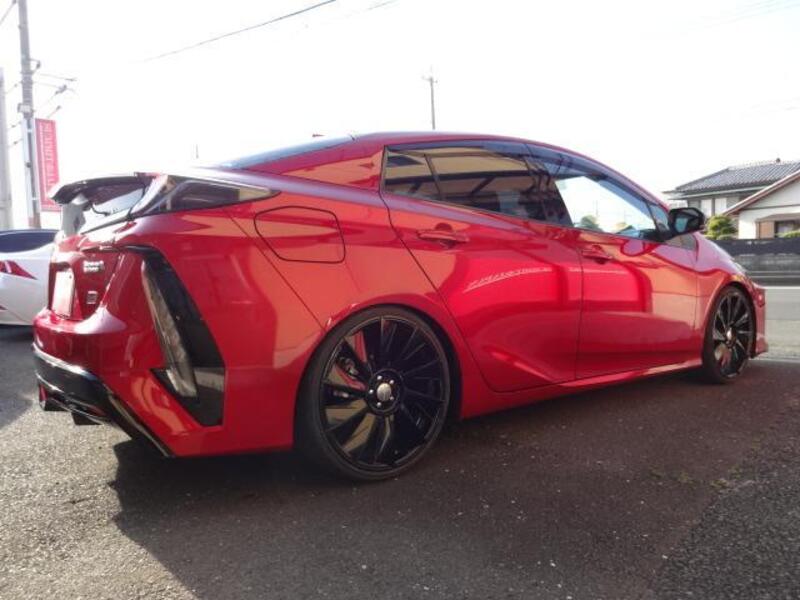 PRIUS PHV