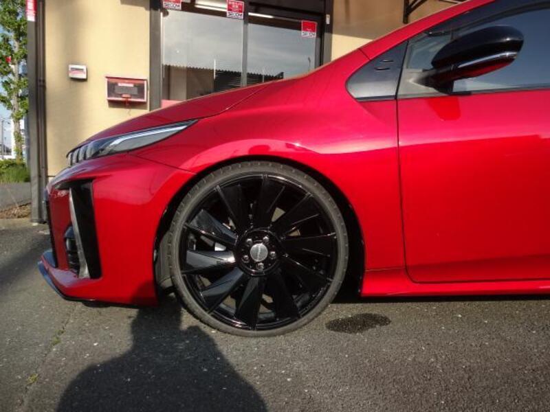 PRIUS PHV