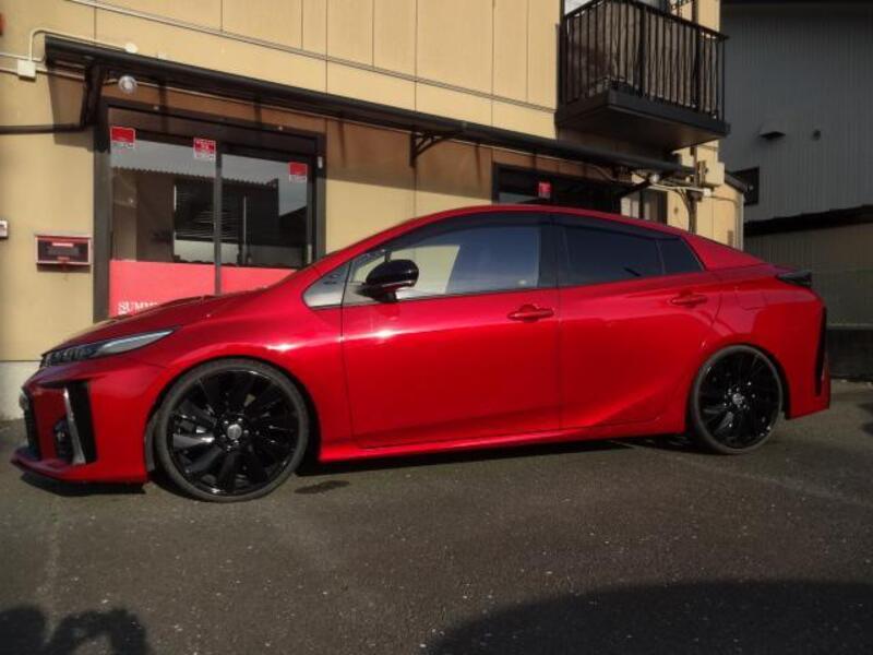 PRIUS PHV