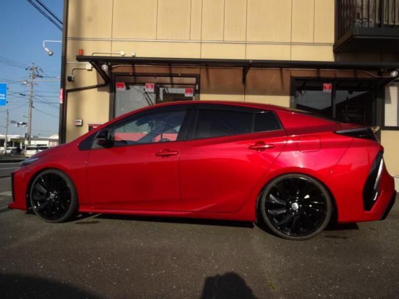 PRIUS PHV
