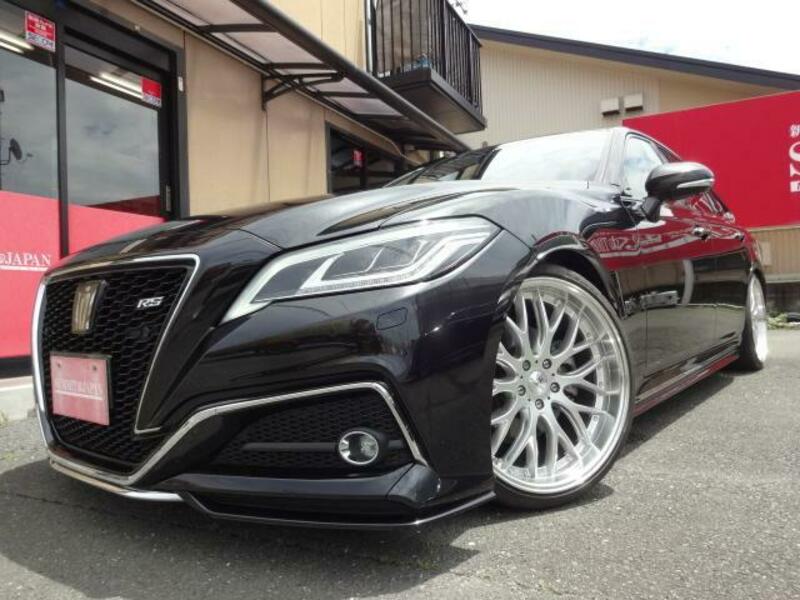 TOYOTA CROWN