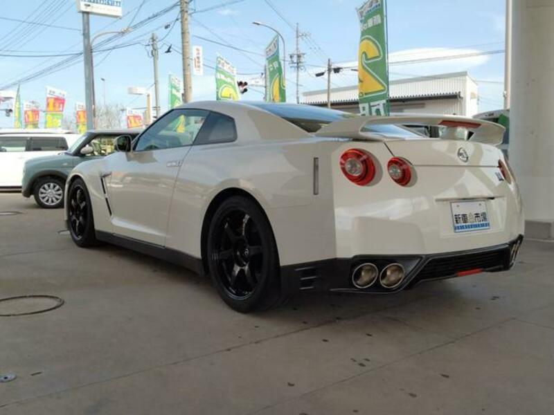 GT-R