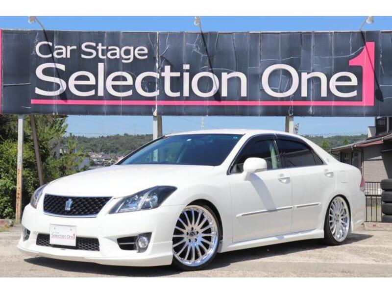 TOYOTA CROWN