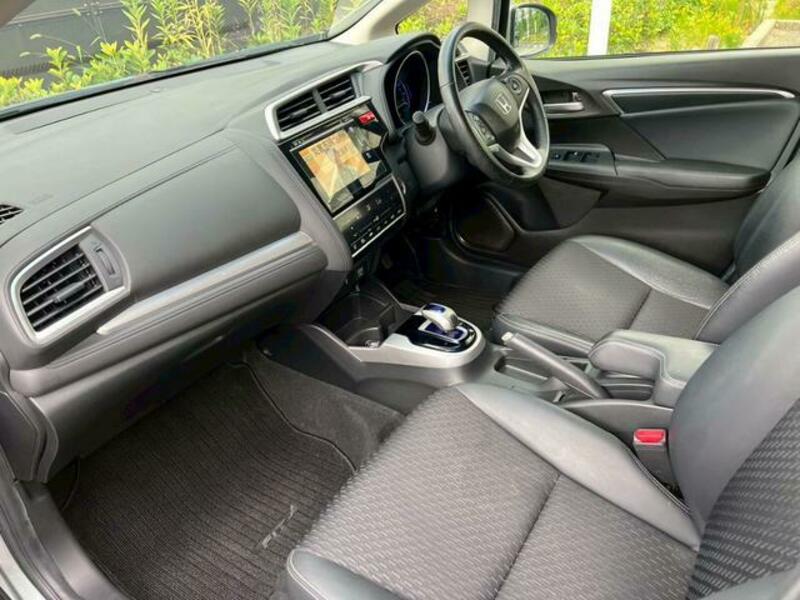 FIT HYBRID