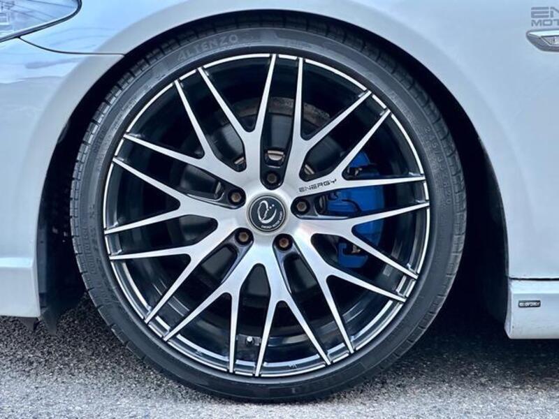 5 SERIES