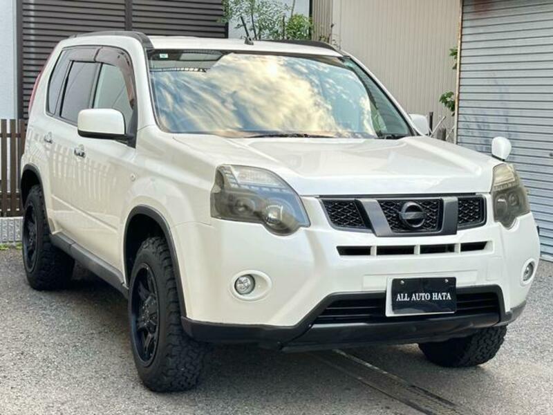 X-TRAIL
