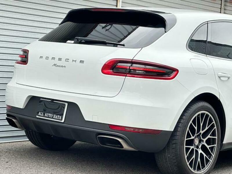 MACAN