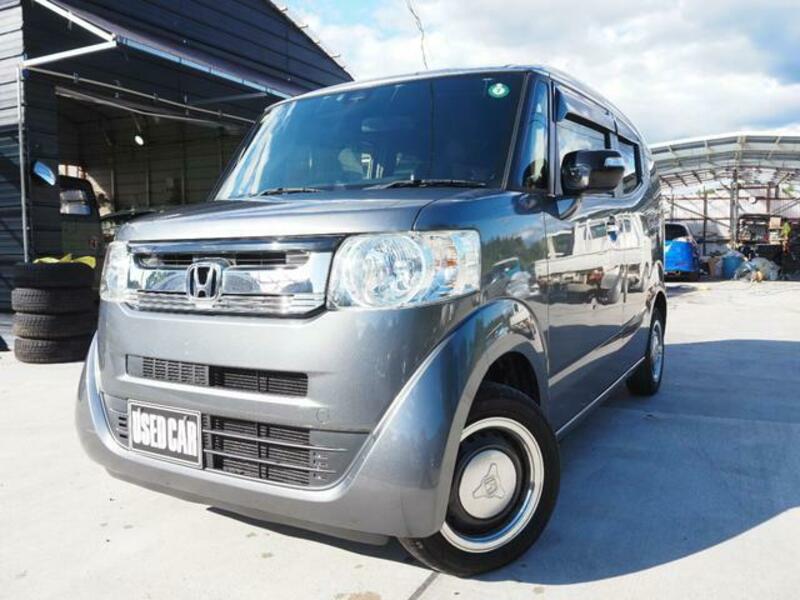 HONDA N BOX SLASH