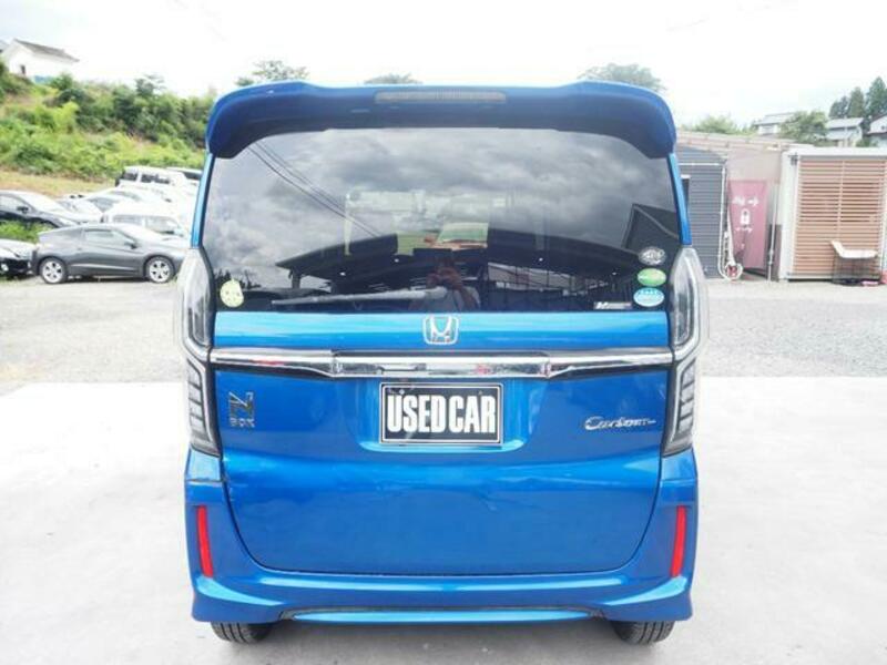 N BOX CUSTOM