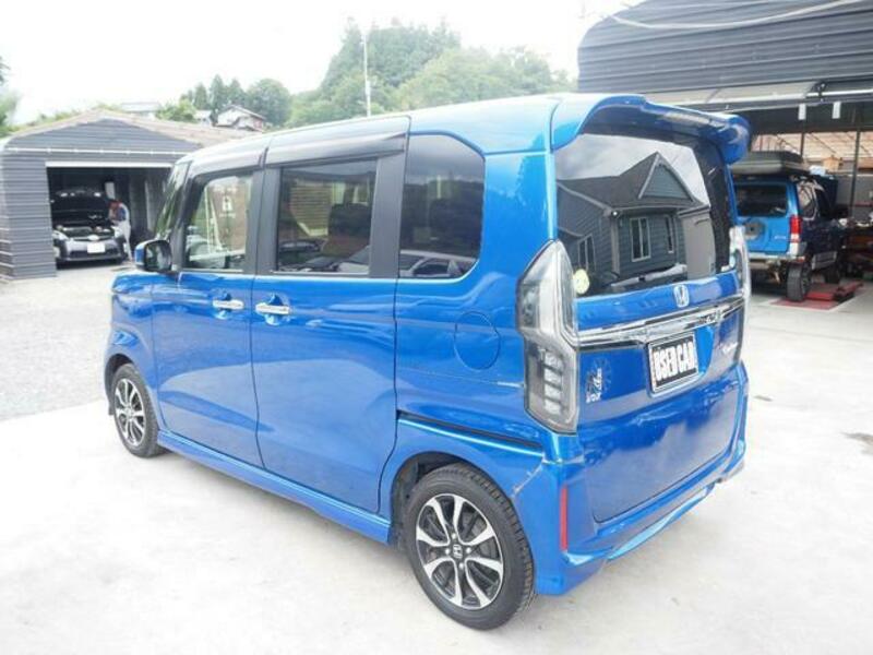 N BOX CUSTOM