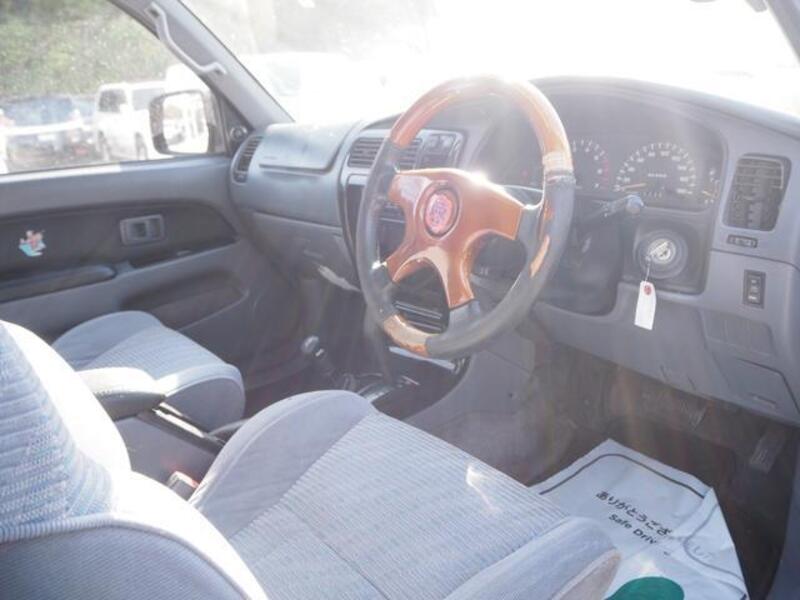 HILUX SURF