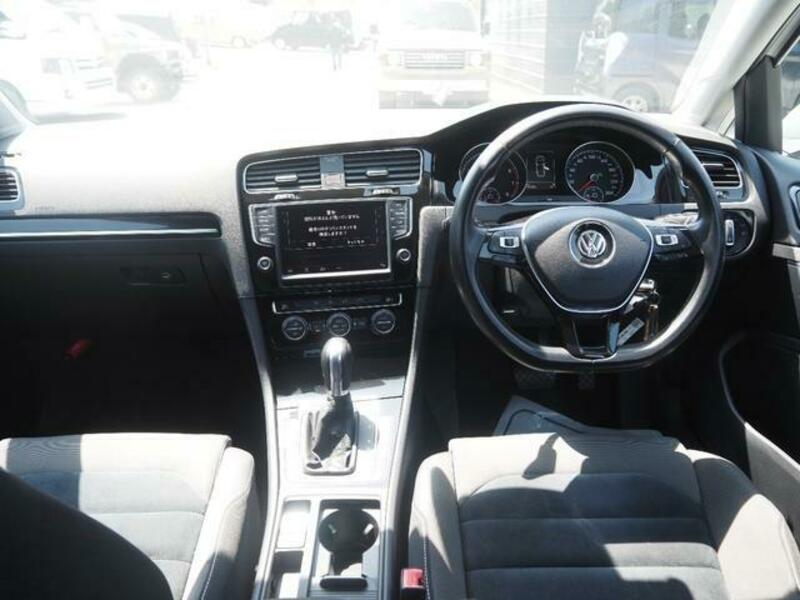 GOLF VARIANT