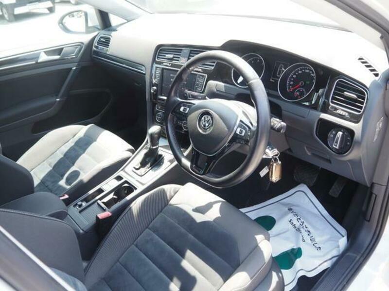 GOLF VARIANT