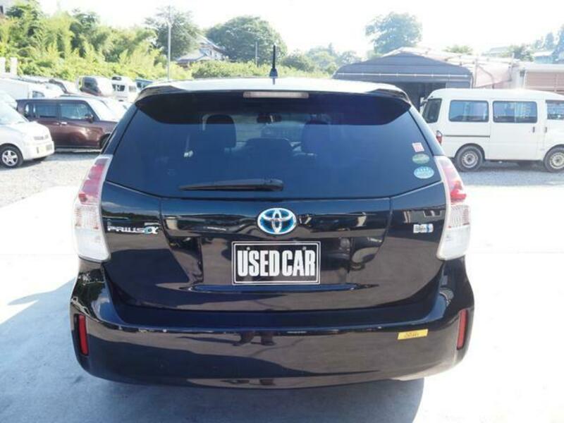 PRIUS ALPHA
